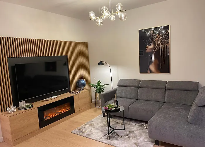 Apartament Nad Jeziorem Dlugim Lesna # 32