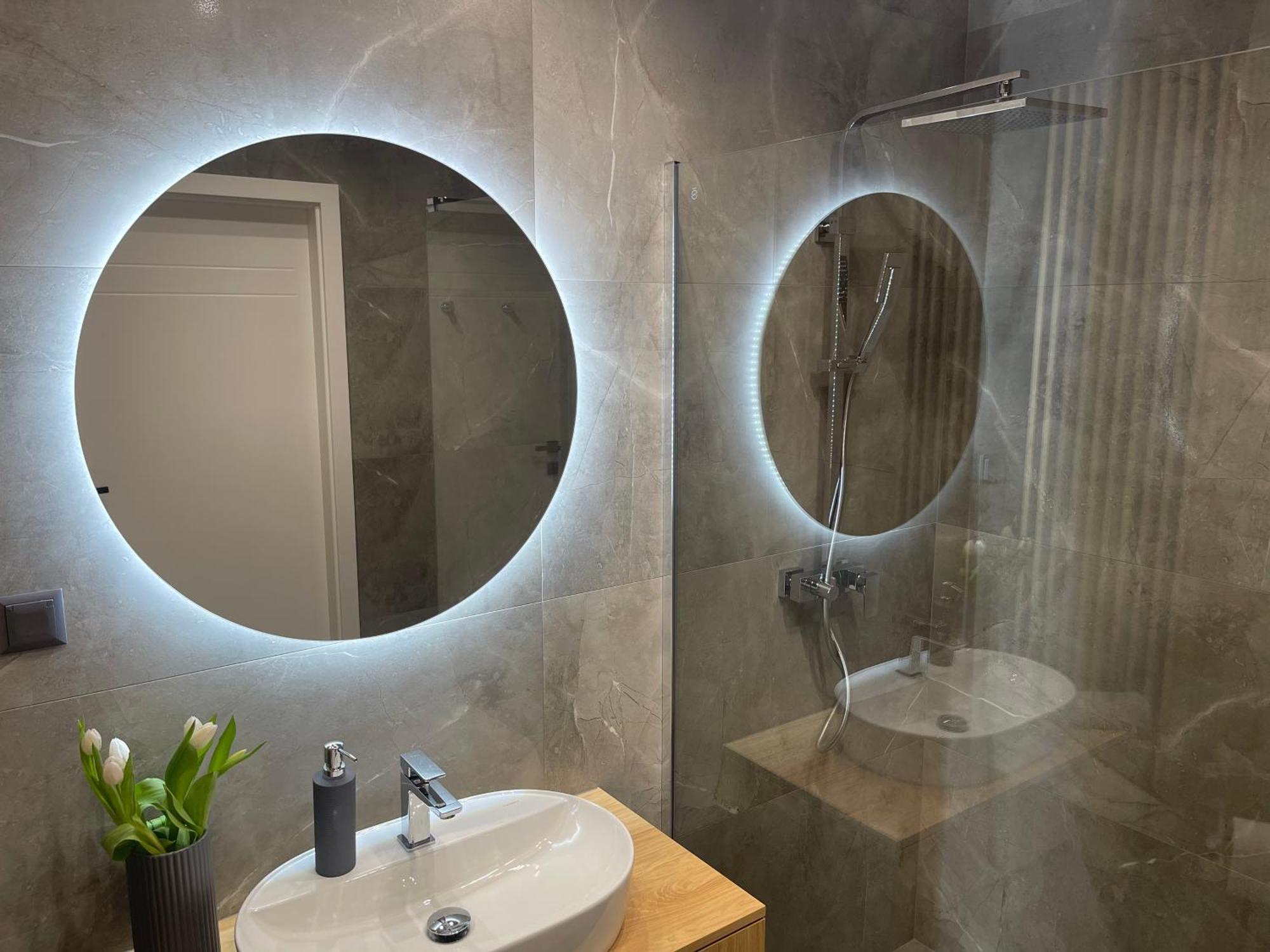 Apartment Nad Jeziorem Dlugim Lesna # 32 *